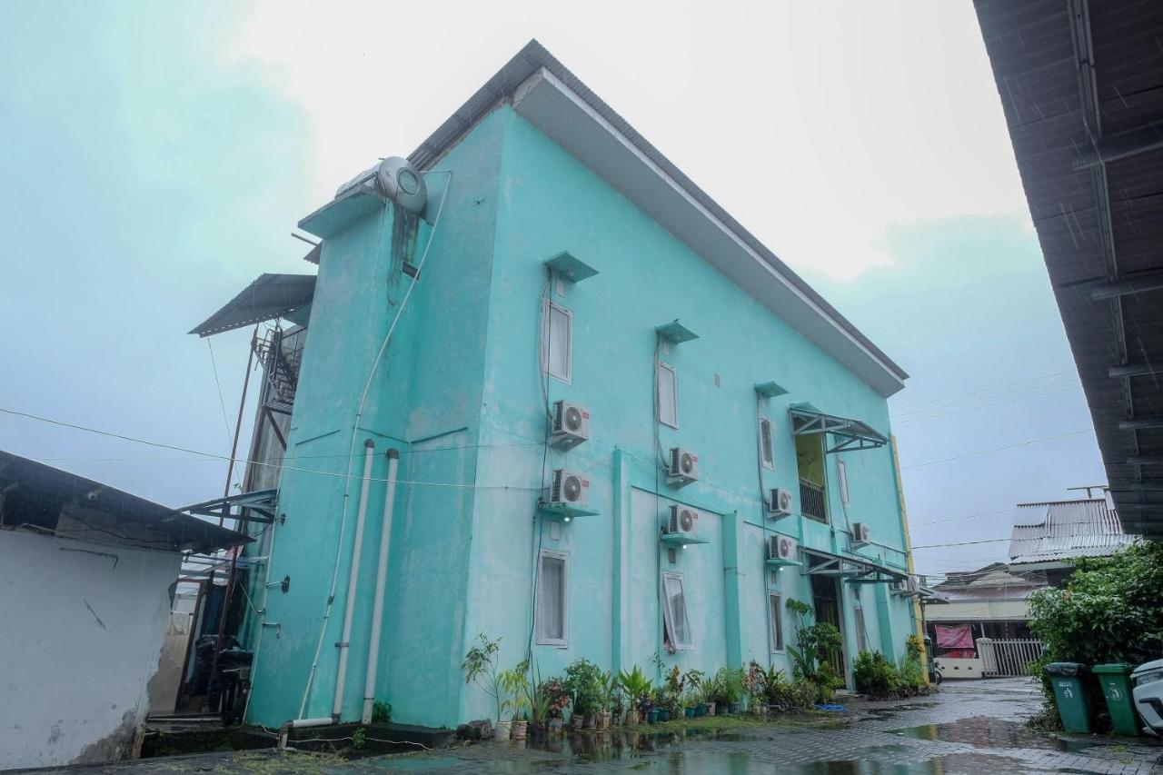 Reddoorz Near Politeknik Manado Hotel Bagian luar foto